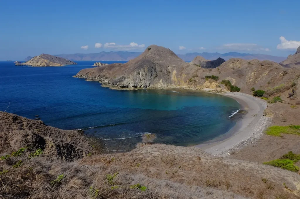 how to include Padar Island in a private trip