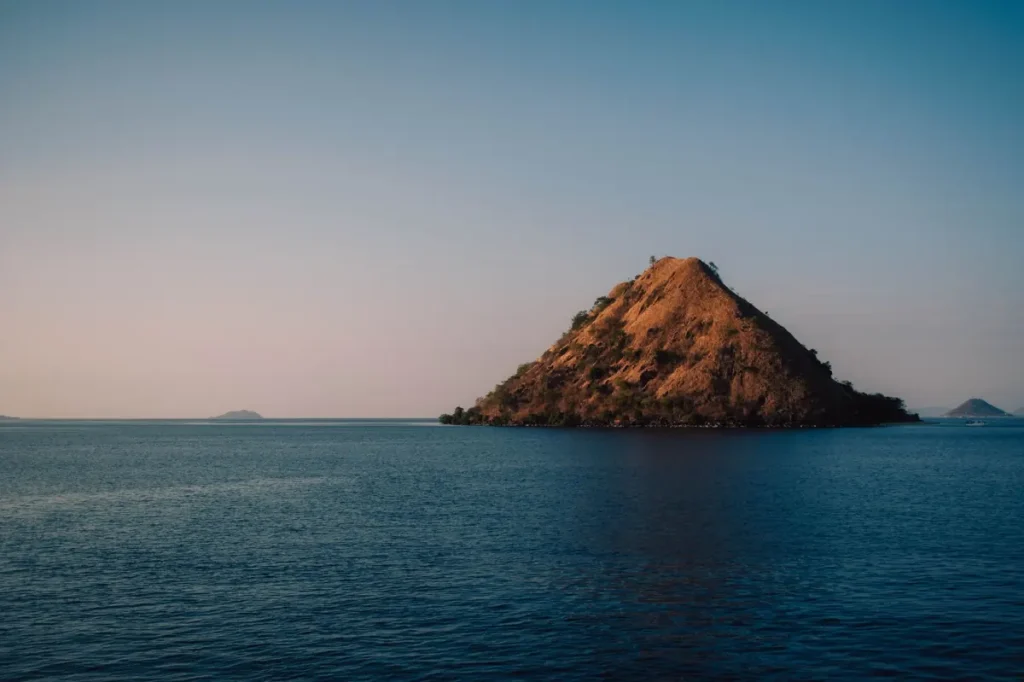 sample three-day Komodo private itinerary
